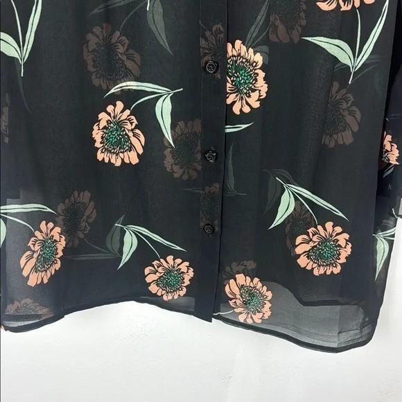 Cabi Black Floral Boxy Blouse with Ruffled Bell Sleeves Size Large - Picture 6 of 9